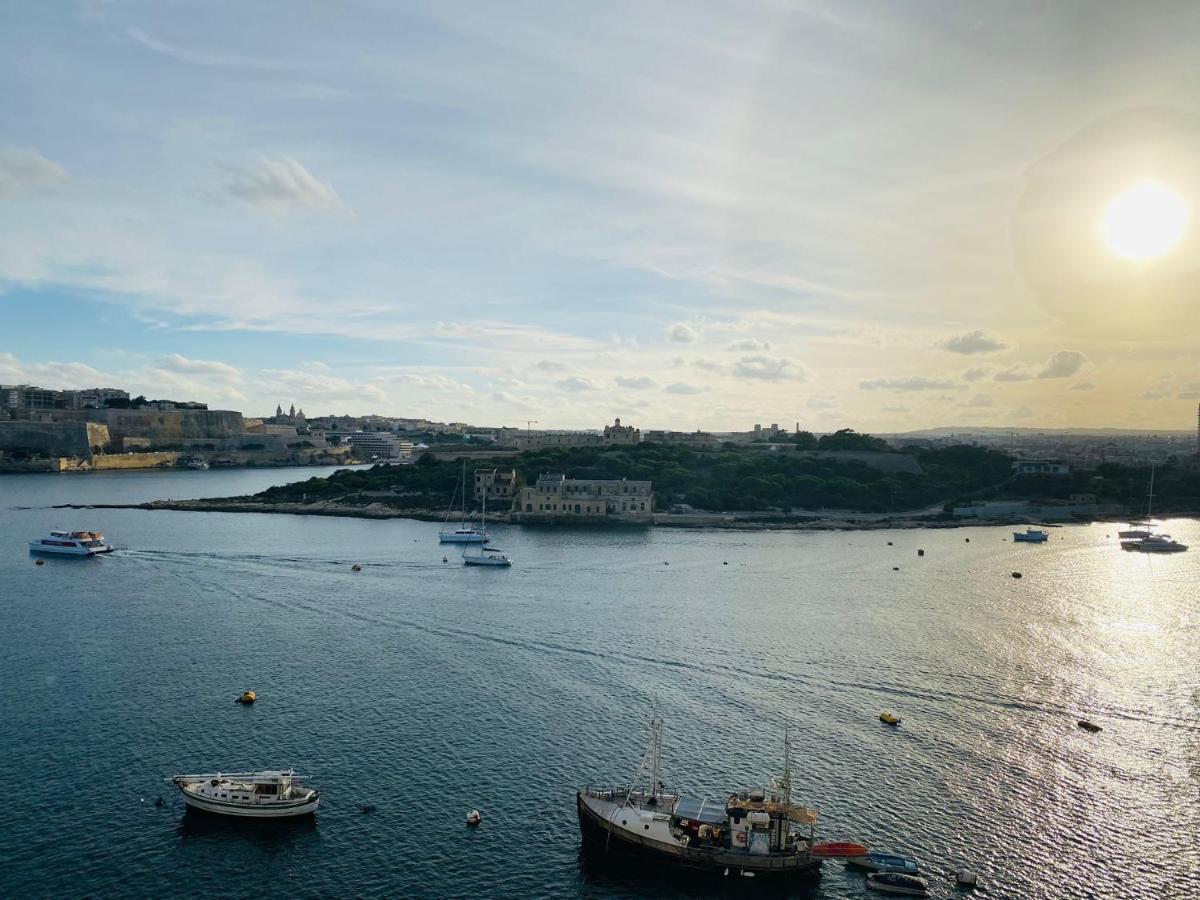 Sliema Seaview & Seafront- Apt 9, 49 Tigne Point Mansions Exterior photo